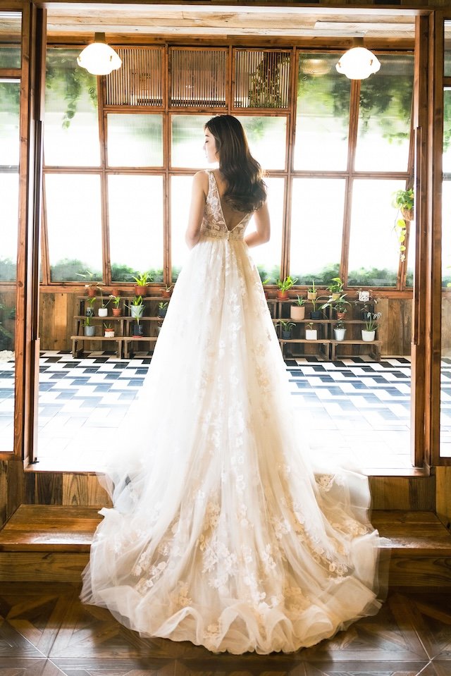 Wedding gown photo